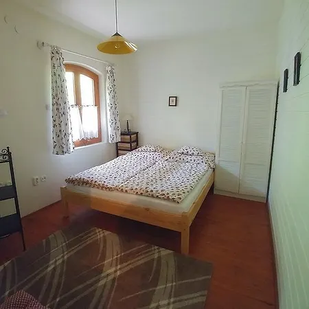 Agyagos Vendeghaz Vendégház *